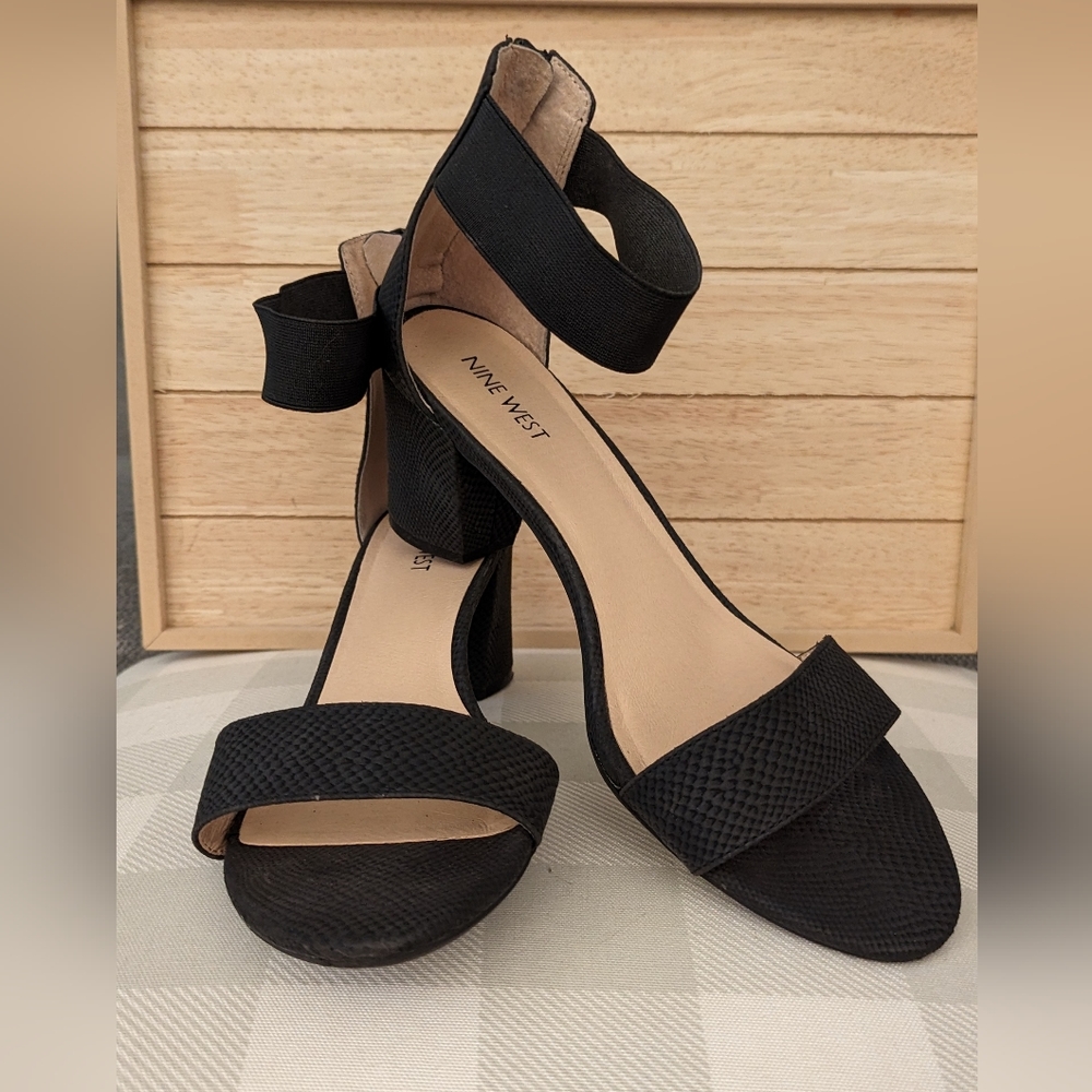Women's Nine West Black Pump Sandals Size 11M